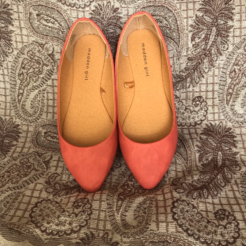 Madden Girl Flats